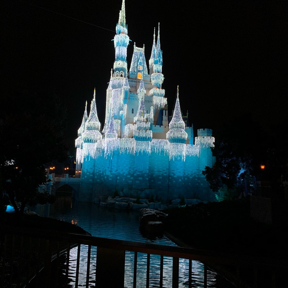 Meet your Posher, Debi